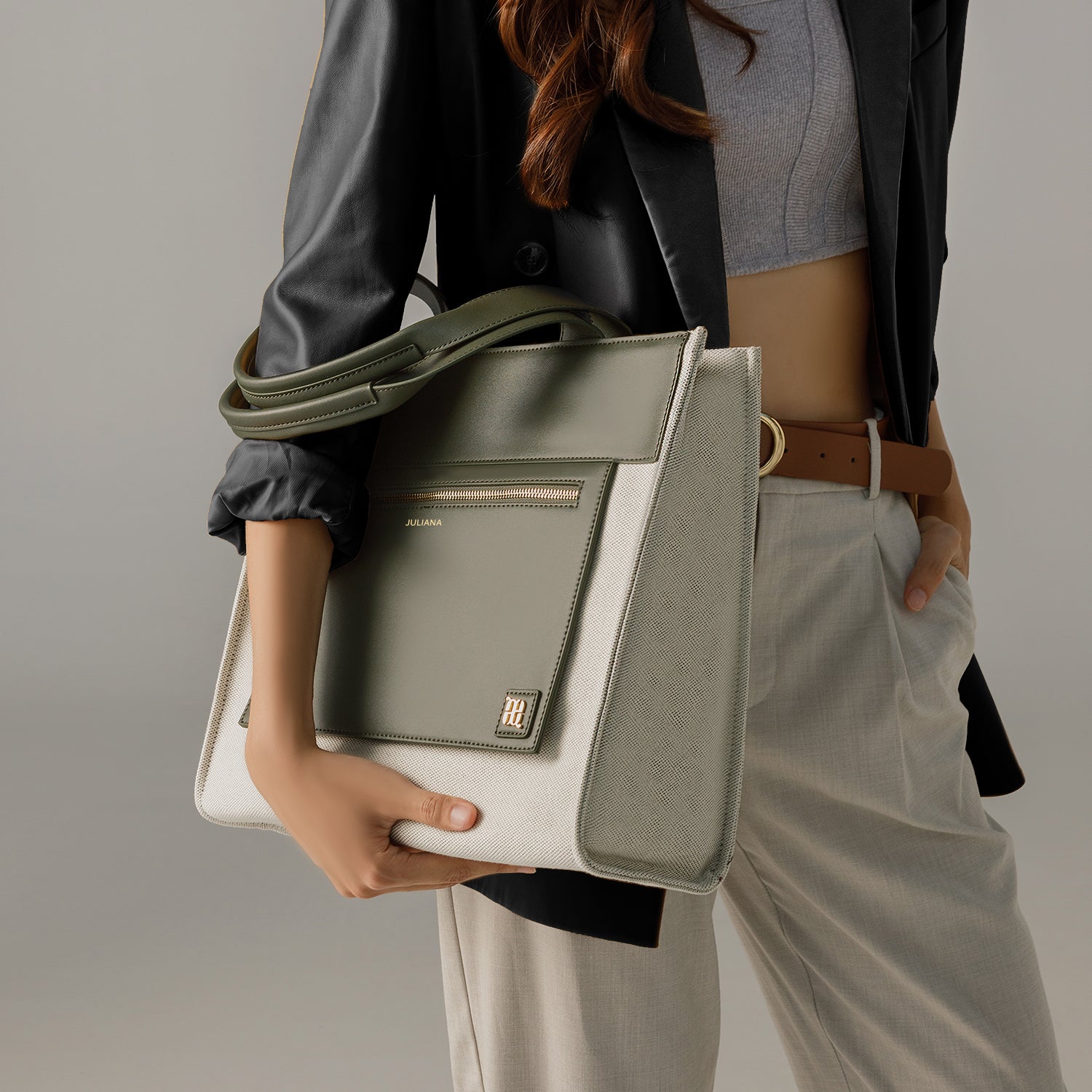 Velia L Tote